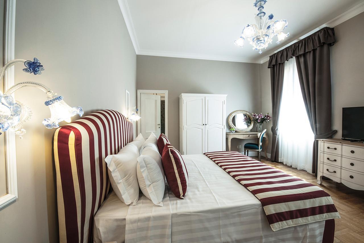 Babuino Grand Suite Luxury Rooms Рим Екстер'єр фото